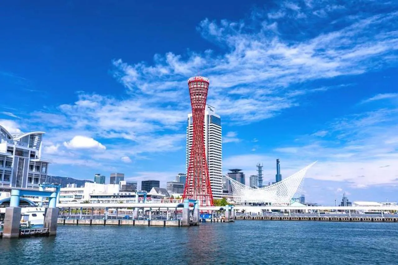 Sakura House Terrace: Convenient Dekijima Stay Near USJ Osaka