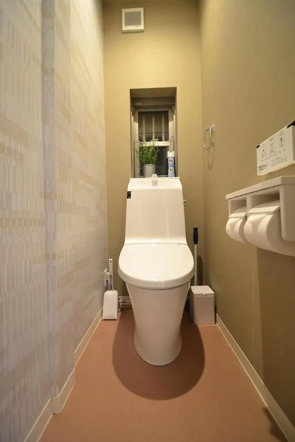 Sakura House Terrace: Convenient Dekijima Stay Near USJ Osaka 0*,